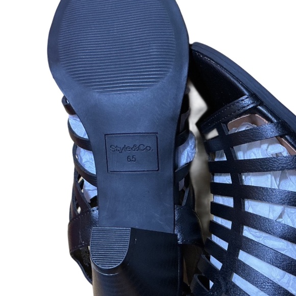 Style & Co. Black Strappy Low Heels, Sexy, Open-Toe, Size 6.5, New - Picture 8 of 9